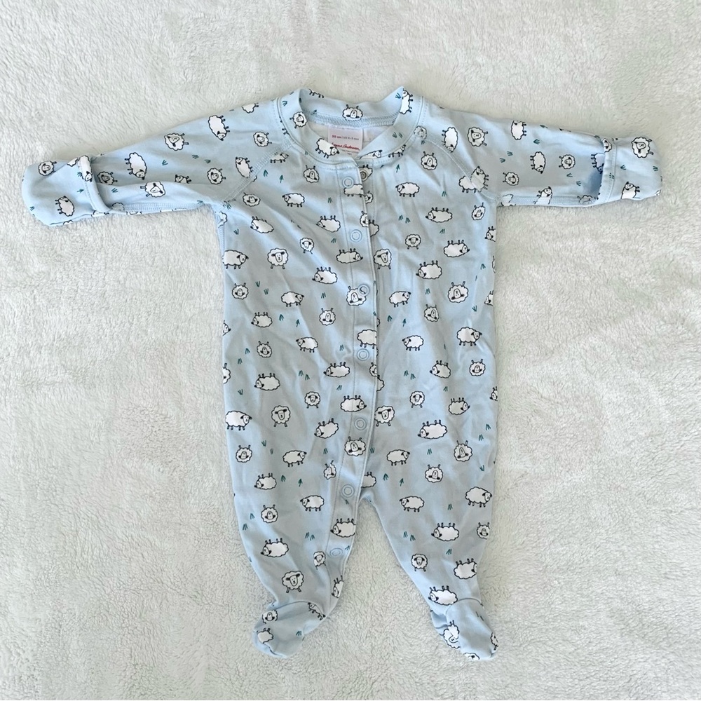 Hanna Andersson Newborn Onesie in Sheep Print, Size 0-3M